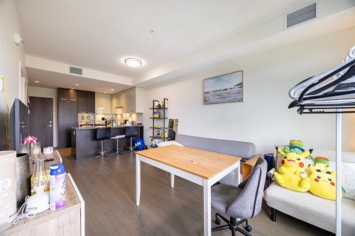 206-4033 May Drive, Richmond, BC 