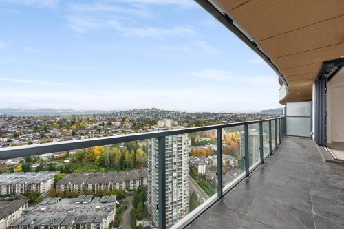 3204-4890 Lougheed Highway, Burnaby, BC 