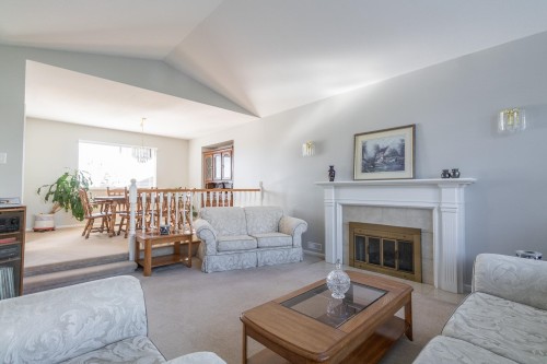 2658 Delahaye Drive, Coquitlam, BC 