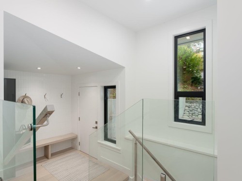 2508 Nelson Avenue, West Vancouver, BC 