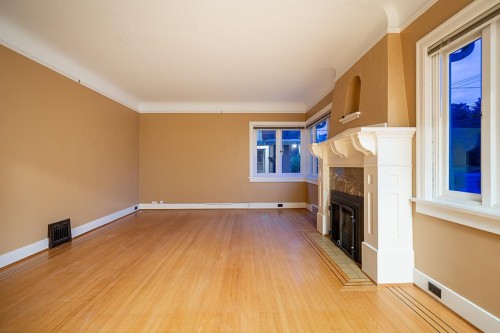 310 Ash Street, New Westminster, BC 