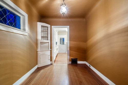 310 Ash Street, New Westminster, BC 