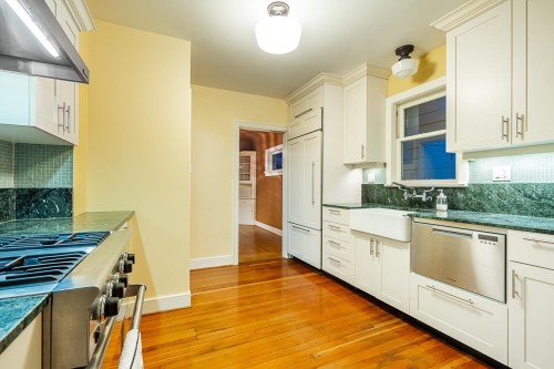 310 Ash Street, New Westminster, BC 