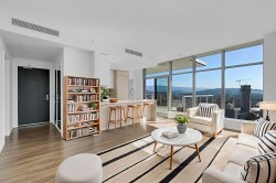 4402-1888 Gilmore Avenue  Burnaby, BC V5C 0L2