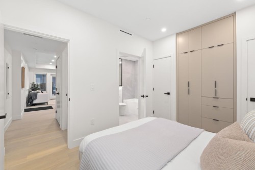 2432 49Th Avenue W, Vancouver, BC 