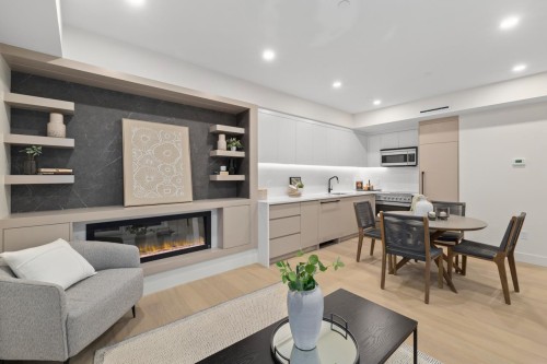 2432 49Th Avenue W, Vancouver, BC 