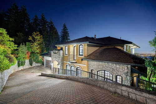 2336 Kadlec Court, West Vancouver, BC 