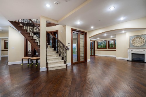 2336 Kadlec Court, West Vancouver, BC 