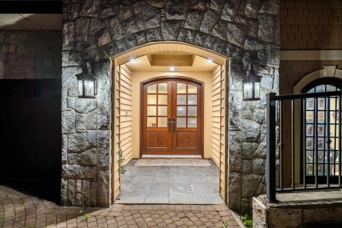 2336 Kadlec Court, West Vancouver, BC 