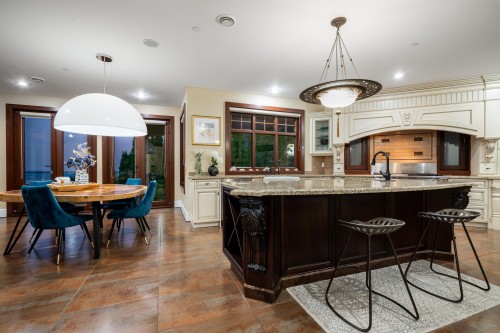 2336 Kadlec Court, West Vancouver, BC 