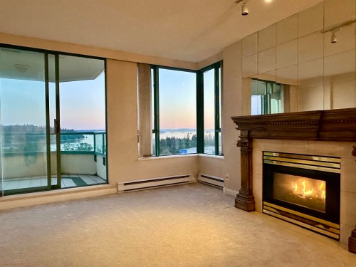 20C-338 Taylor Way, West Vancouver, BC 