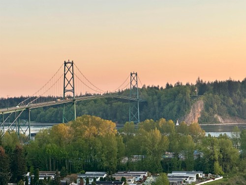 20C-338 Taylor Way, West Vancouver, BC 