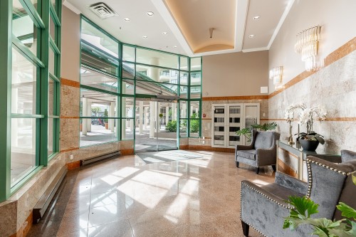 20C-338 Taylor Way, West Vancouver, BC 