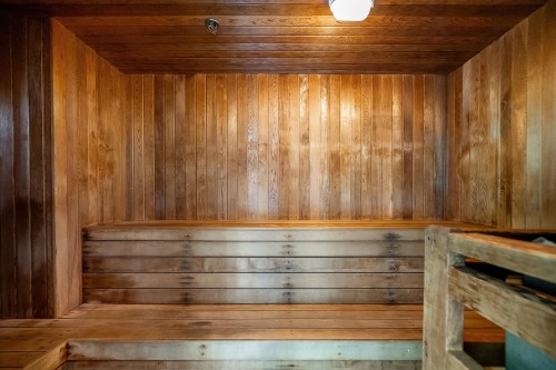 20C-338 Taylor Way, West Vancouver, BC 