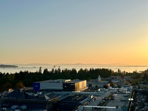 20C-338 Taylor Way, West Vancouver, BC 