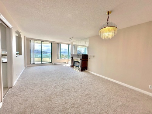 20C-338 Taylor Way, West Vancouver, BC 