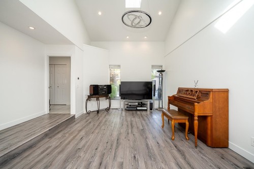 7225 Quatsino Drive, Vancouver, BC 