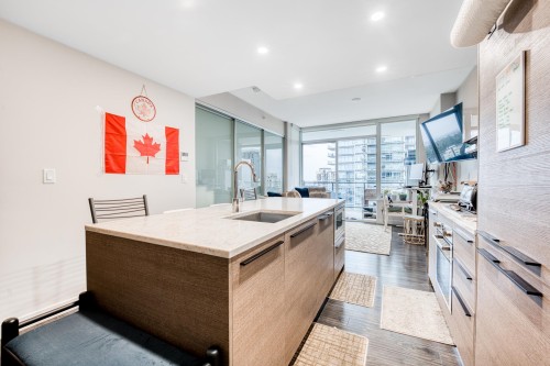 2407-6383 Mckay Avenue, Burnaby, BC 