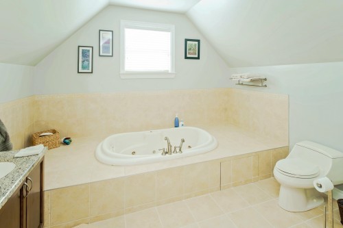 2915 Fern Drive, Anmore, BC 