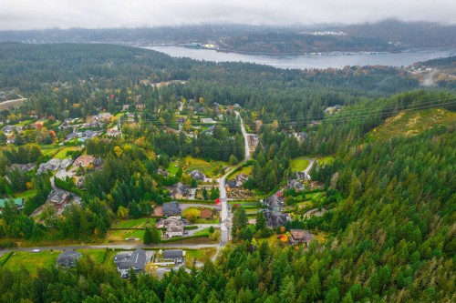 2915 Fern Drive, Anmore, BC 