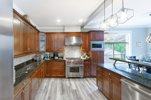 2915 Fern Drive, Anmore, BC 