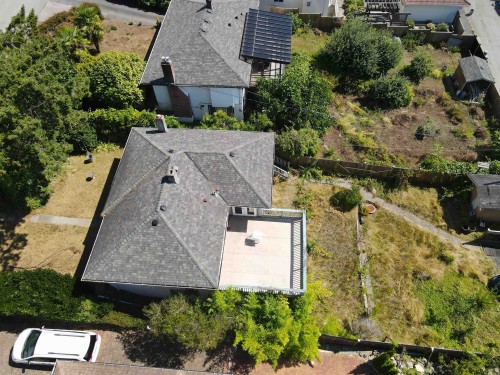 341 24Th Street W, North Vancouver, BC 