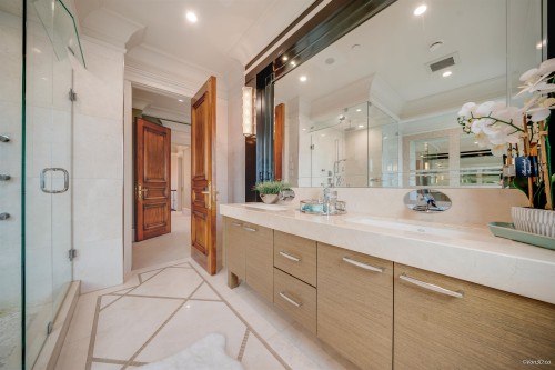 1332 47Th Avenue W, Vancouver, BC 