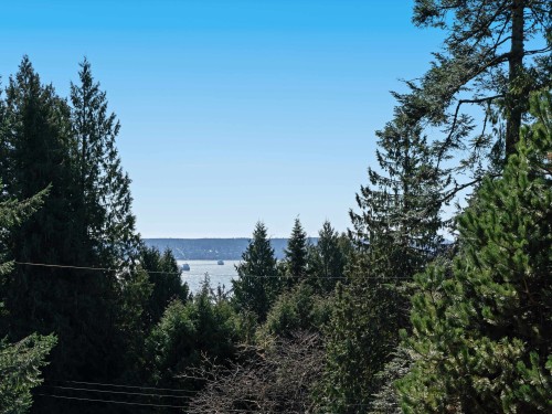 2985 Altamont Crescent, West Vancouver, BC 