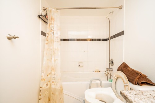 301-1185 Quayside Drive, New Westminster, BC 