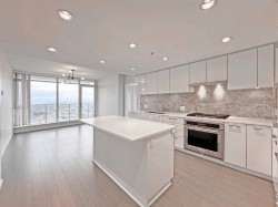 3307-6700 Dunblane Avenue  Burnaby, BC V5H 0J3