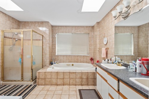 3662 49Th Avenue W, Vancouver, BC 