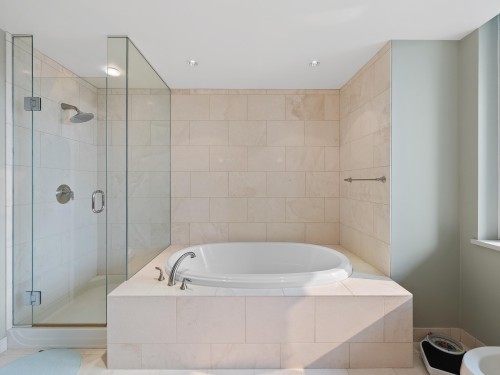 2502-323 Jervis Street, Vancouver, BC 