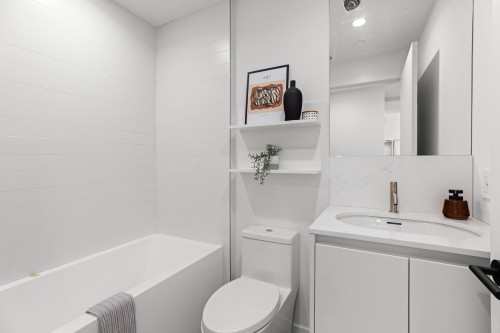 4815 Laurel Street, Vancouver, BC 