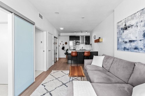 3201-1283 Howe Street, Vancouver, BC 