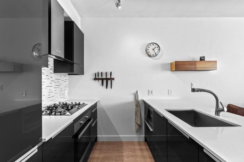 3201-1283 Howe Street, Vancouver, BC 