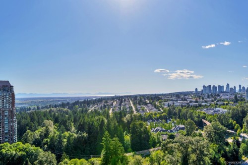 2902-7088 18Th Avenue, Burnaby, BC 