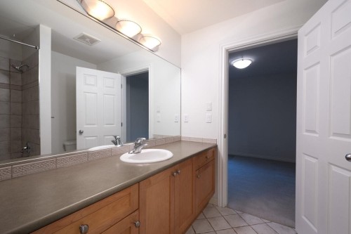 338 Dollarton Highway N, North Vancouver, BC 