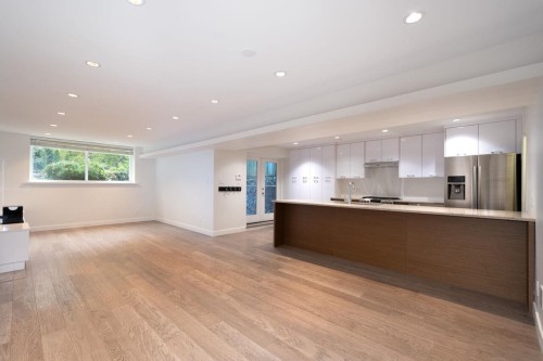 338 Dollarton Highway N, North Vancouver, BC 