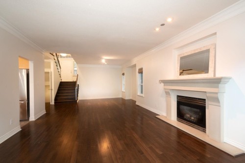 338 Dollarton Highway N, North Vancouver, BC 