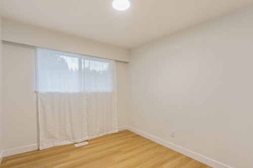 3288 Hoskins Road, North Vancouver, BC 