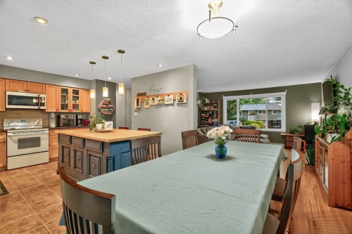 1252 Ellis Drive, Port Coquitlam, BC 