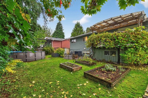 1252 Ellis Drive, Port Coquitlam, BC 
