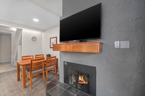 202-4420 Sundial Place, Whistler, BC 