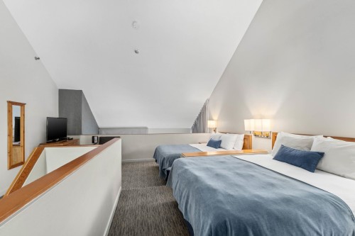 202-4420 Sundial Place, Whistler, BC 