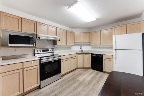 301-7480 Gilbert Road, Richmond, BC 