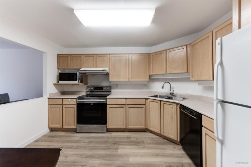 301-7480 Gilbert Road, Richmond, BC 