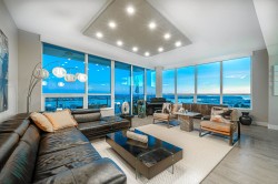 2302-125 14th Street E North Vancouver, BC V7E 0E6