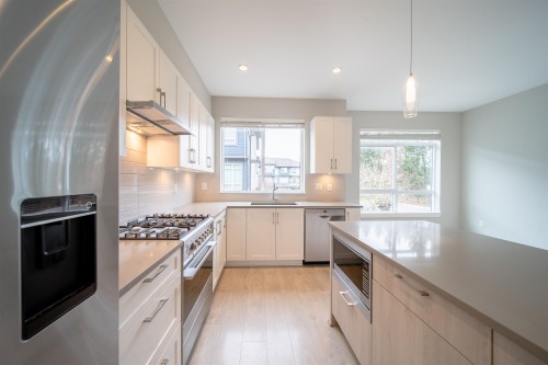 75-4991 No.5 Road, Richmond, BC 