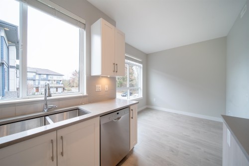 75-4991 No.5 Road, Richmond, BC 