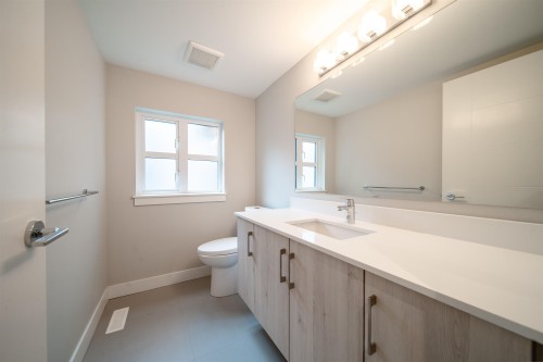 75-4991 No.5 Road, Richmond, BC 